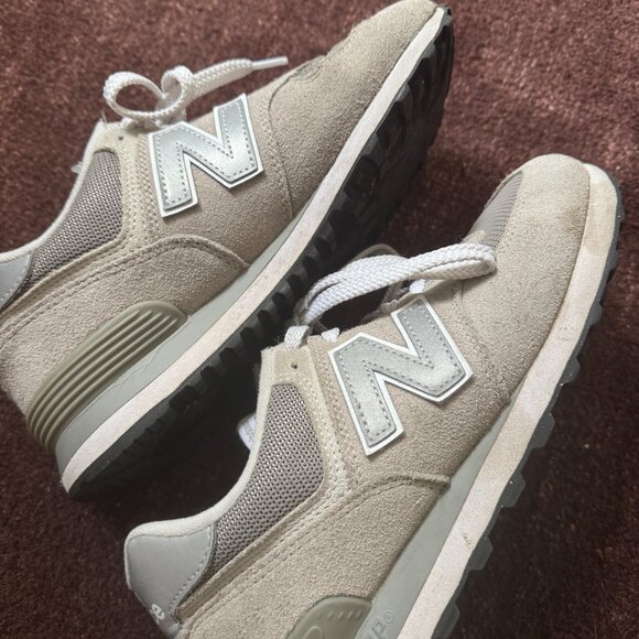 NEW BALANCE 574 Womens - Picture 3 of 4